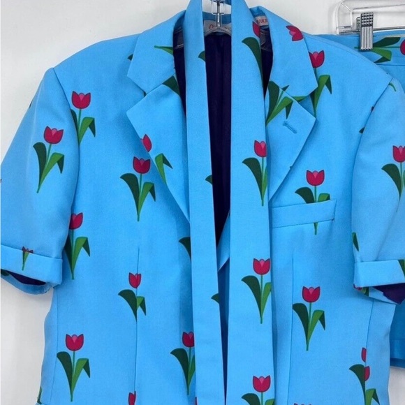Opposuit tulip print summer suit with matching shorts and tie. - Picture 3 of 11